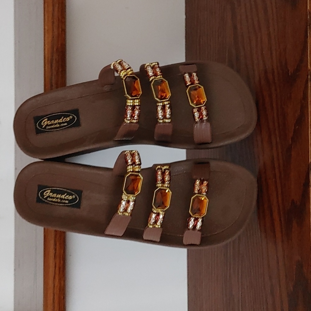 Grandco Bling Slip On Beach Sandals Size 10